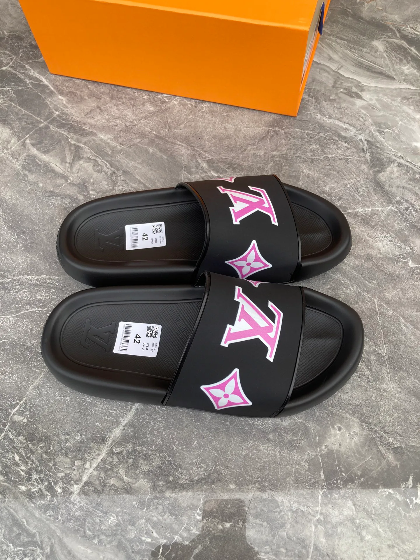 Шлепанцы Женские Louis Vuitton 5879837