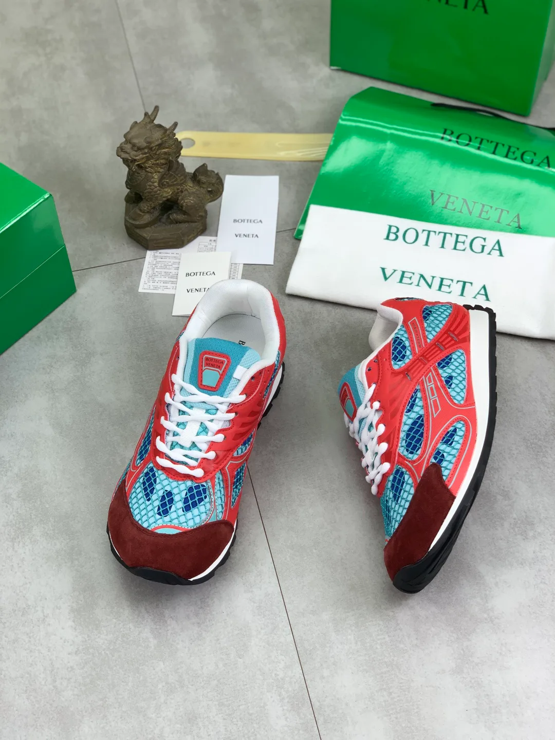 Кроссовки Женские Bottega Veneta 18365188