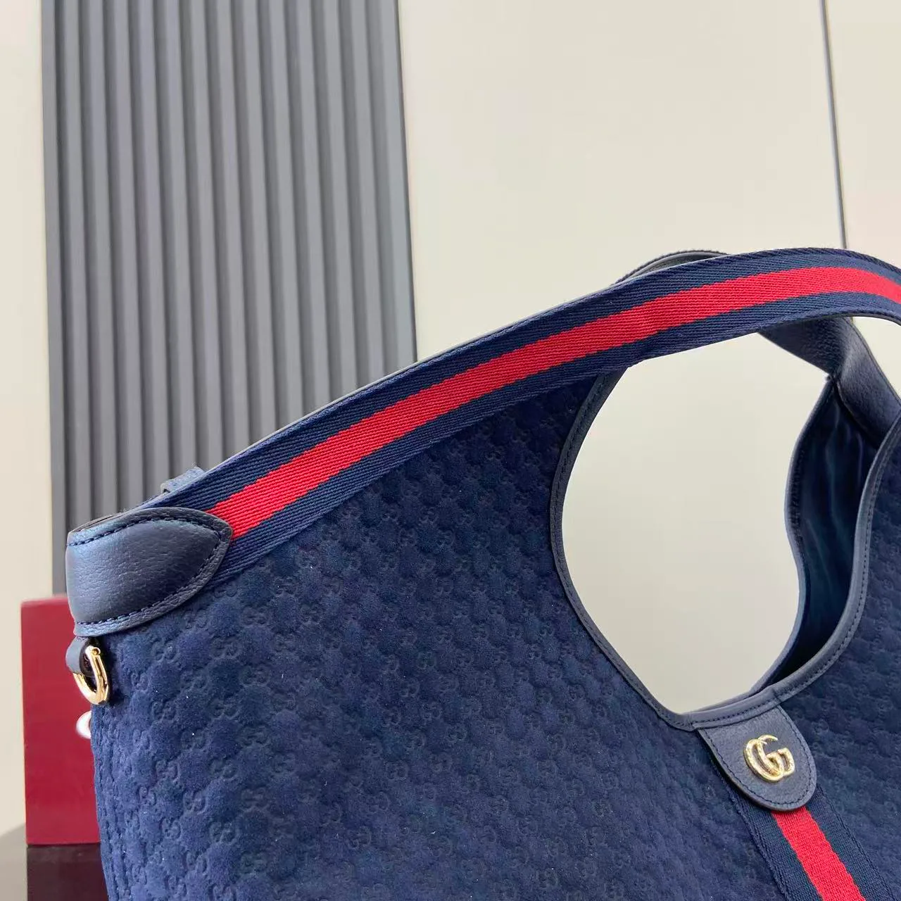 Классические Сумки Женские Gucci 5096497