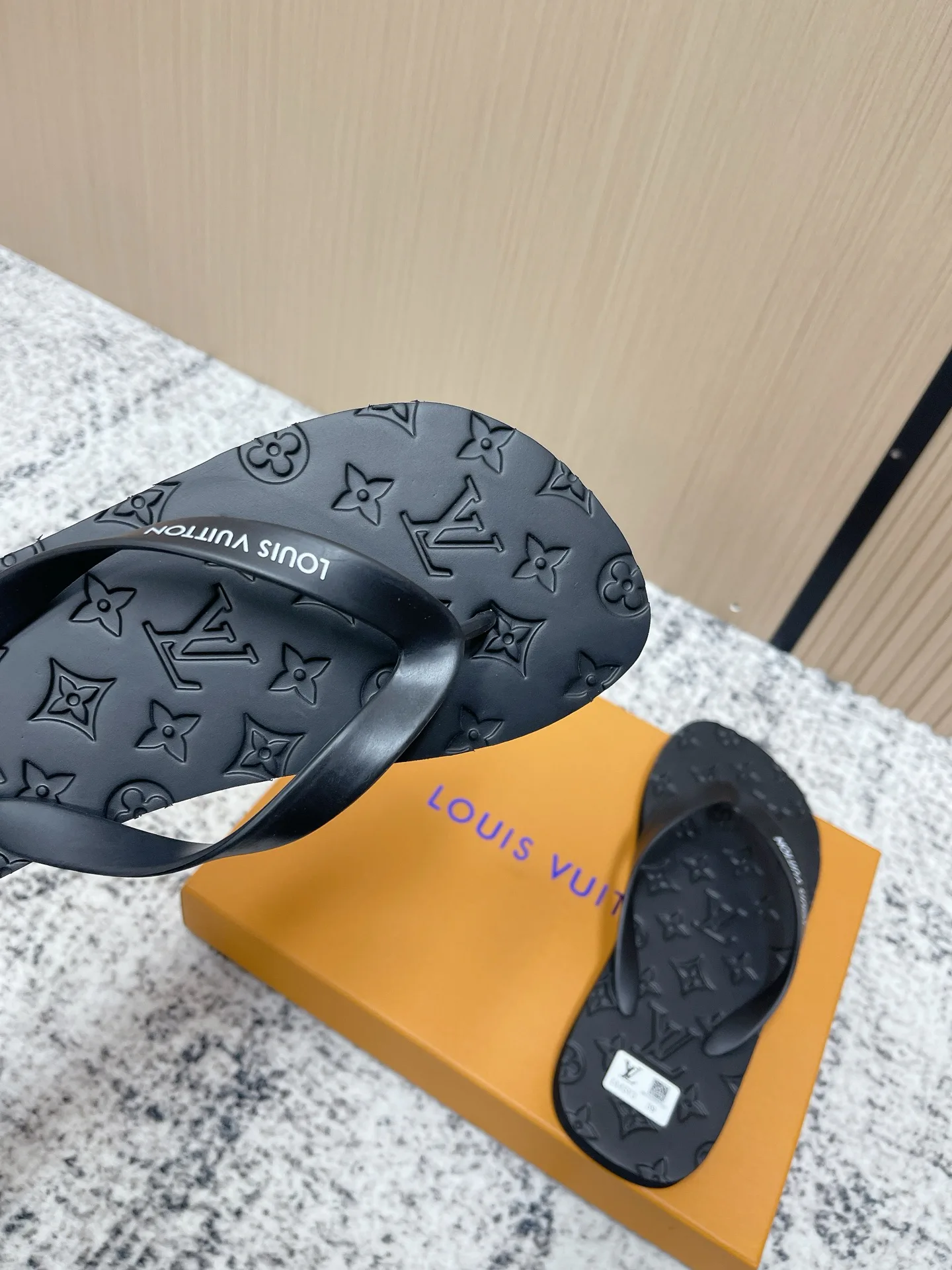 Шлепанцы Мужские Louis Vuitton 11802135