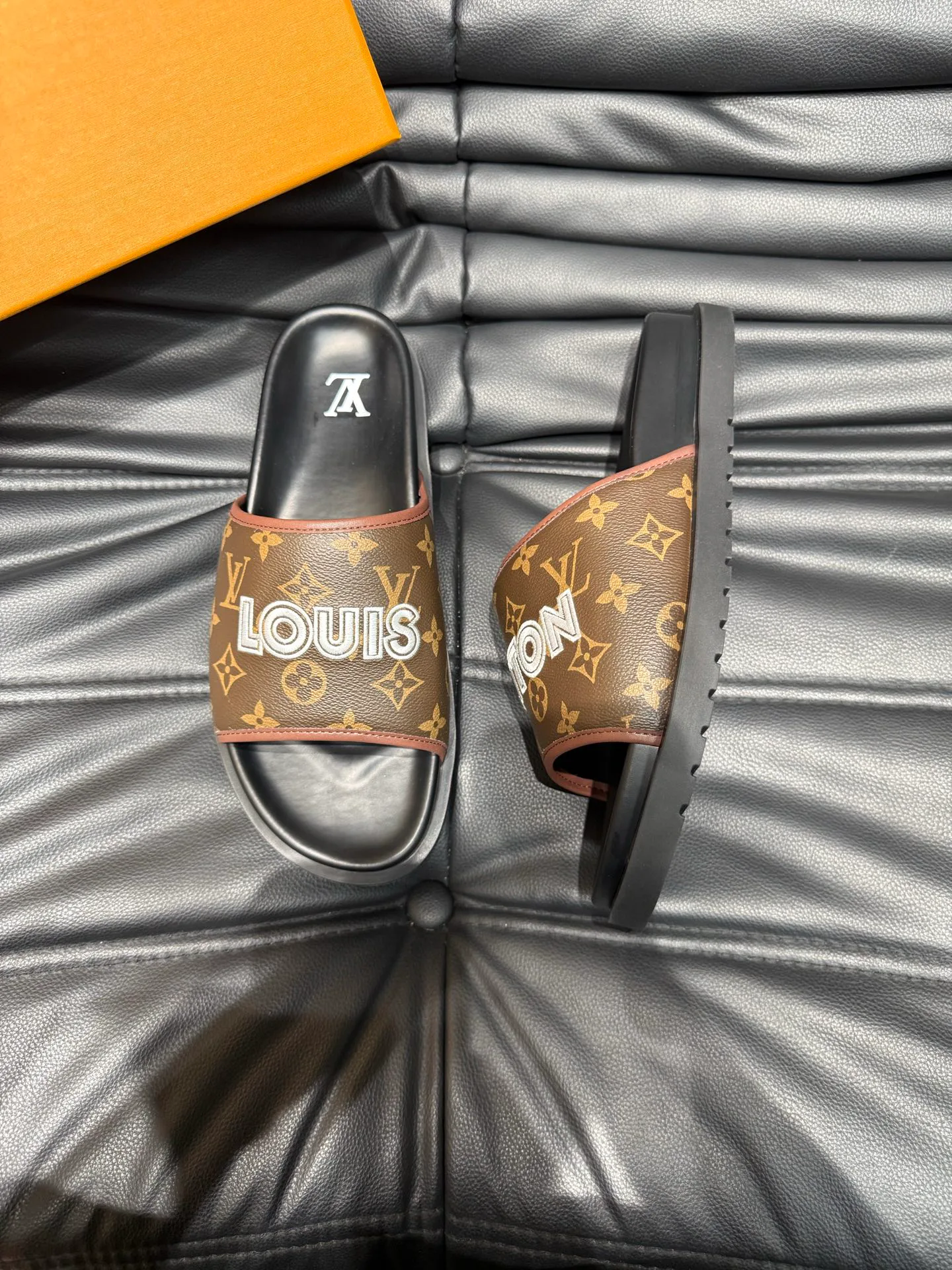 Шлепанцы Мужские Louis Vuitton 12118