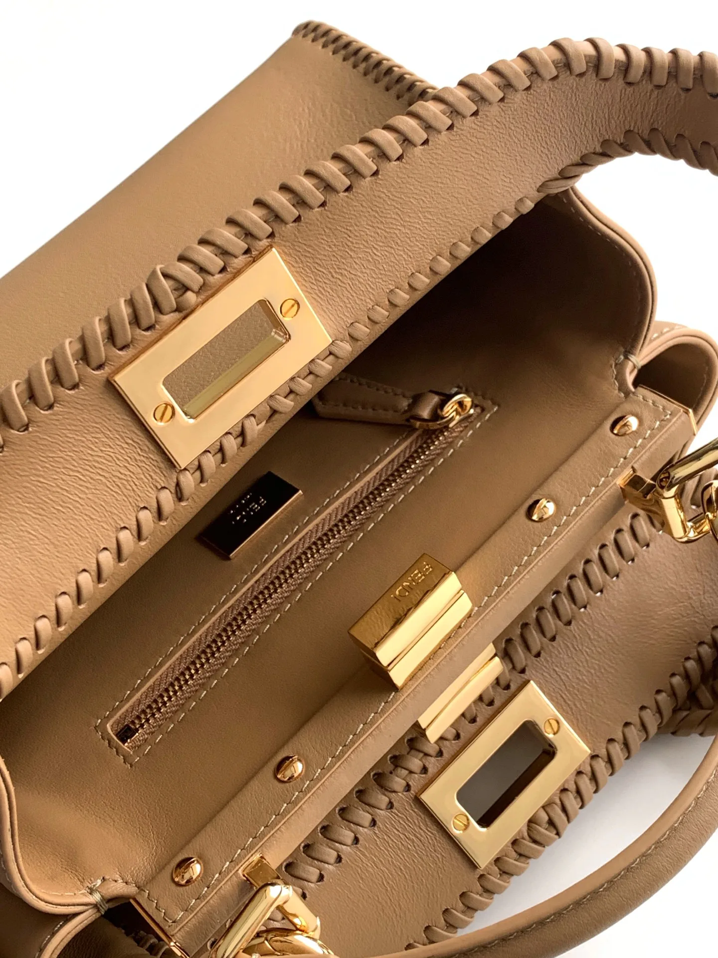 Классические Сумки Женские Fendi 13234484