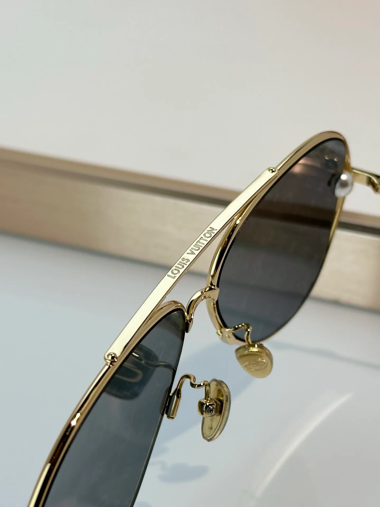 Очки Louis Vuitton 13541325