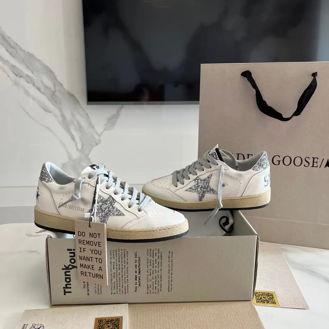Кроссовки Женские Golden Goose 16995676