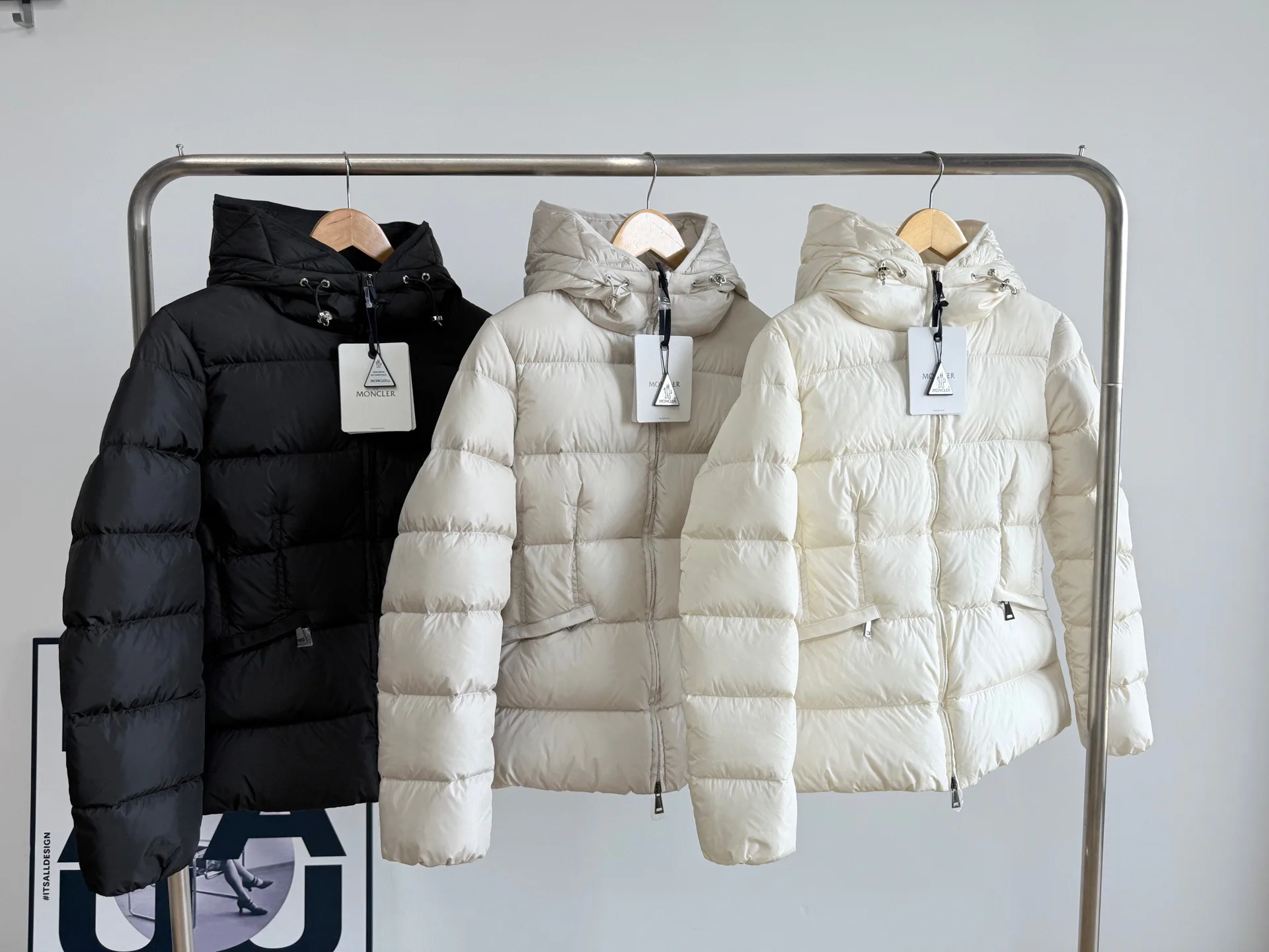 Куртки И Пуховики Женские Moncler 17328482