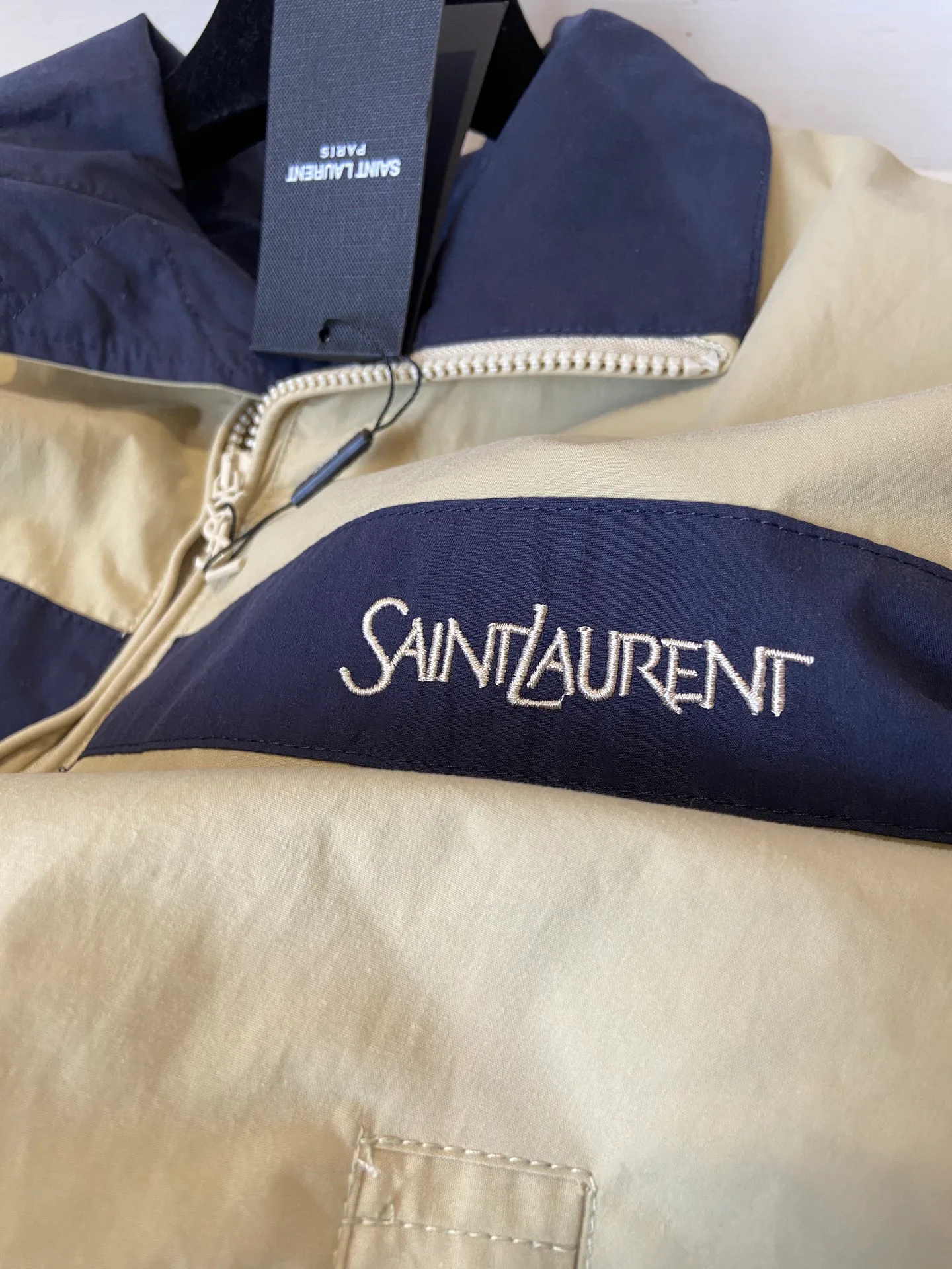 Куртки И Пуховики Женские Saint Laurent 18497050