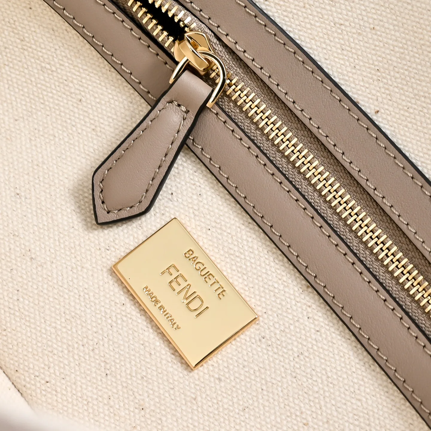 Классические Сумки Женские Fendi 18004260