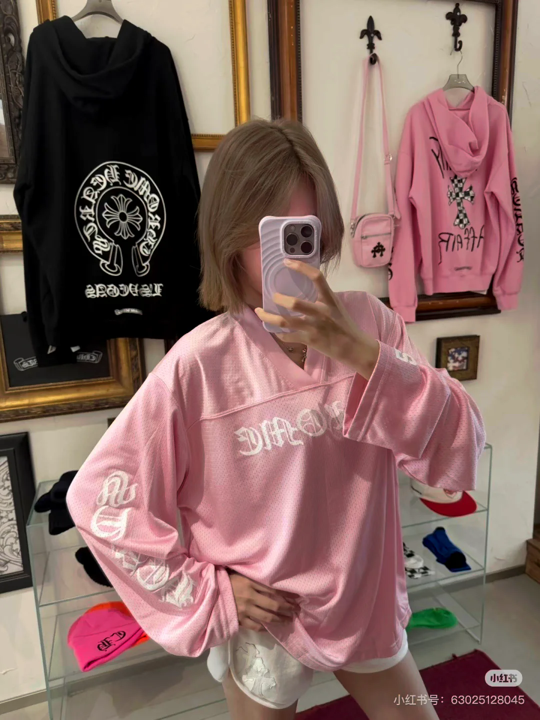 Футболки Женские Chrome Hearts 19304528