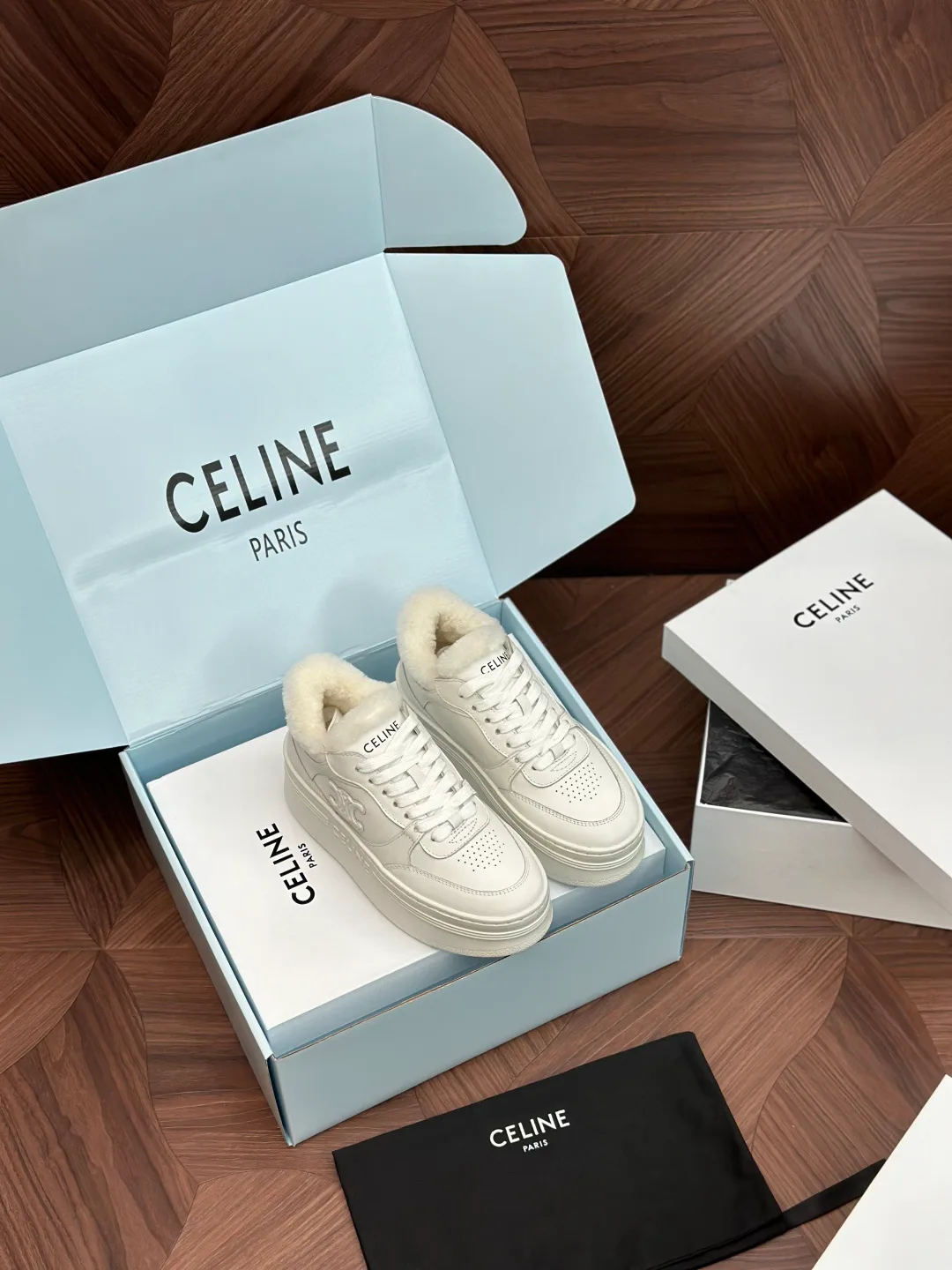 Кроссовки Женские Celine 18981698