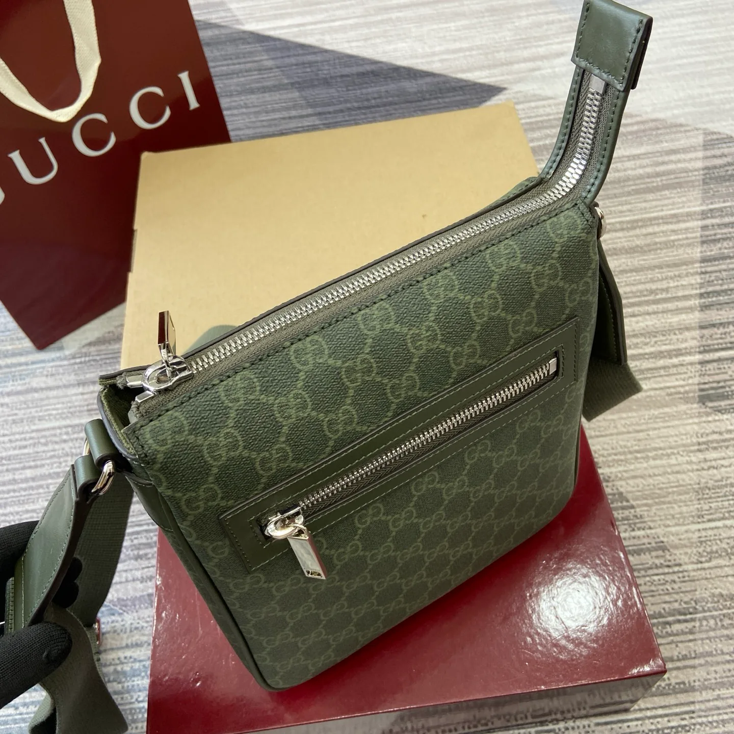 Поясные Сумки Женские Gucci 546482
