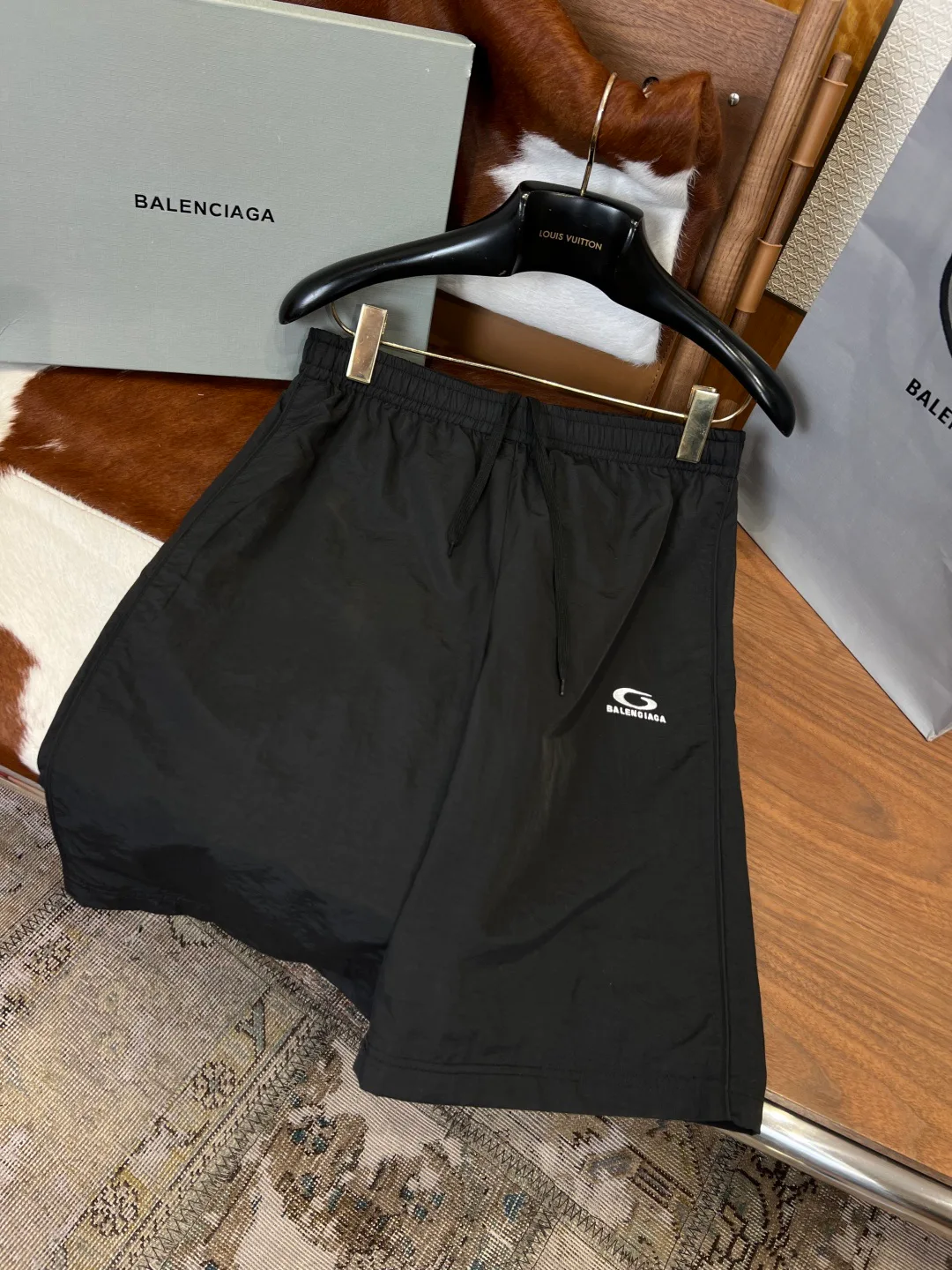Шорты Мужские Balenciaga 13077135