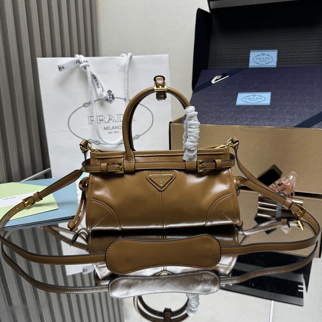 Классические Сумки Женские Prada 10446844