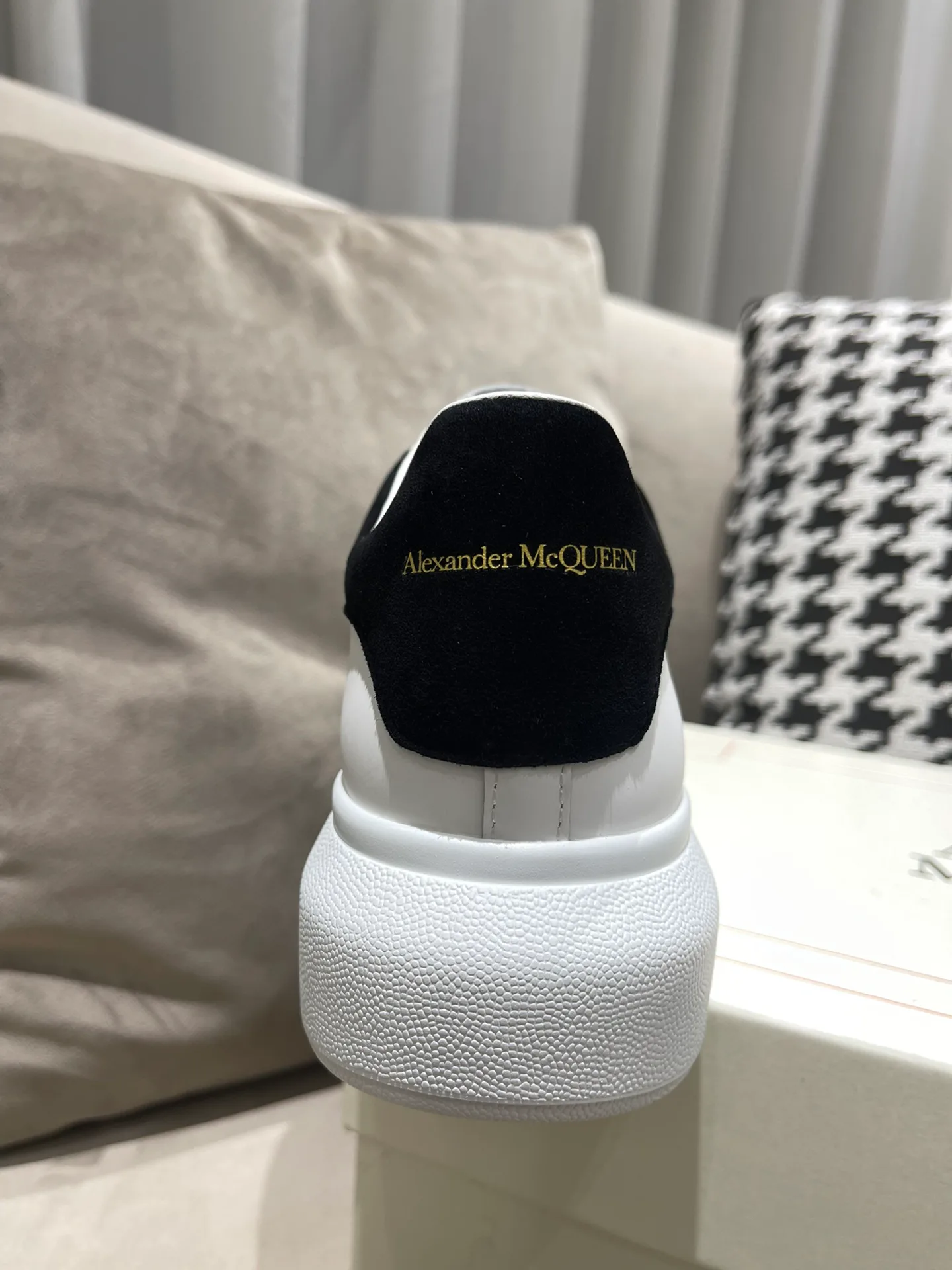 Кеды Женские Alexander Mcqueen 564725