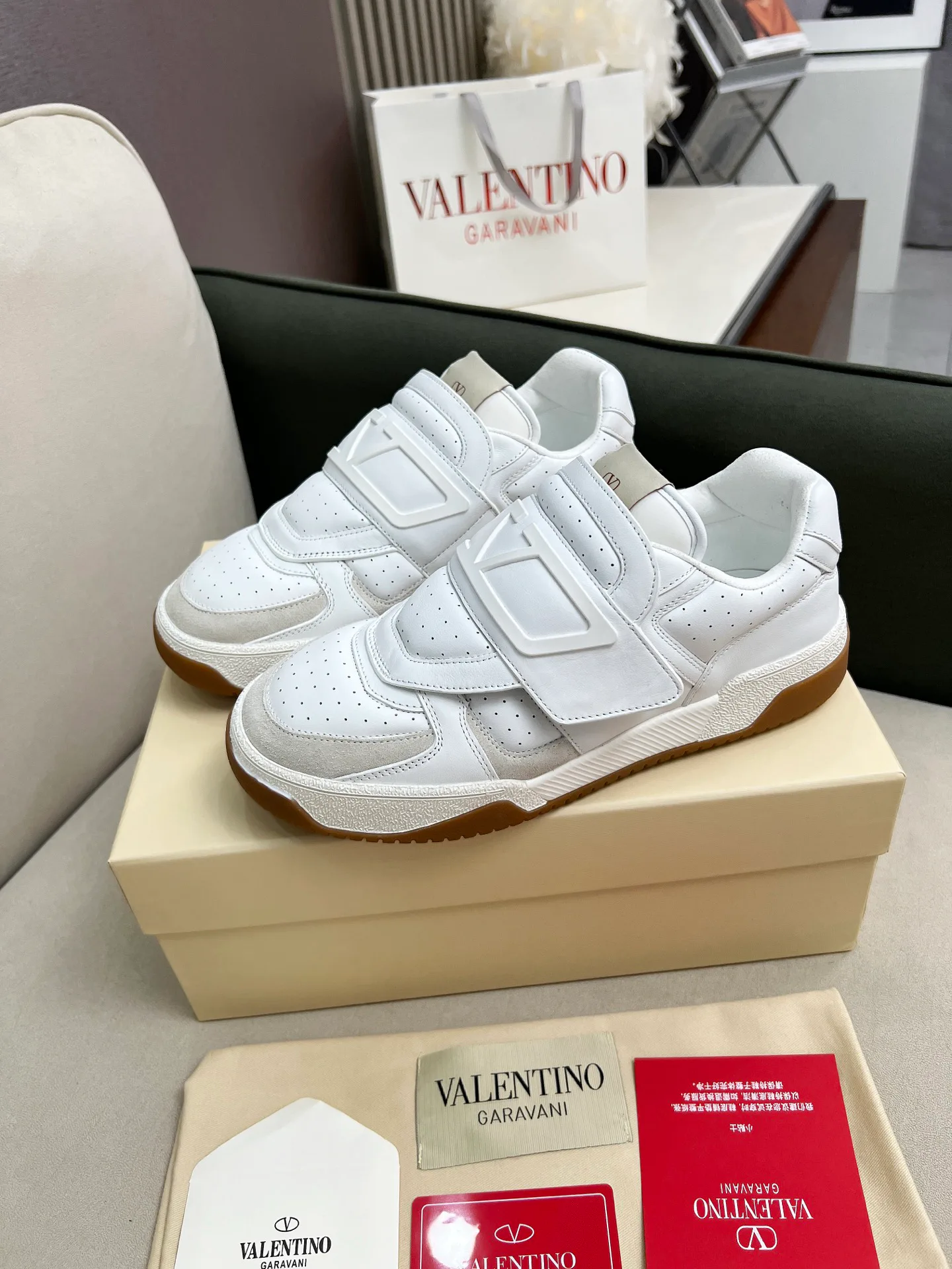 Кроссовки Женские Valentino 2628074