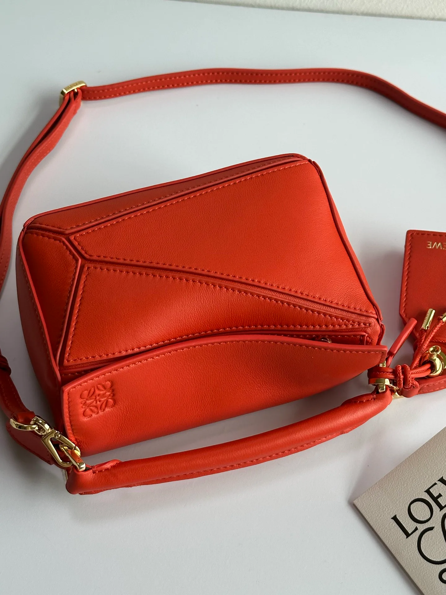 Классические Сумки Женские Loewe 16839125