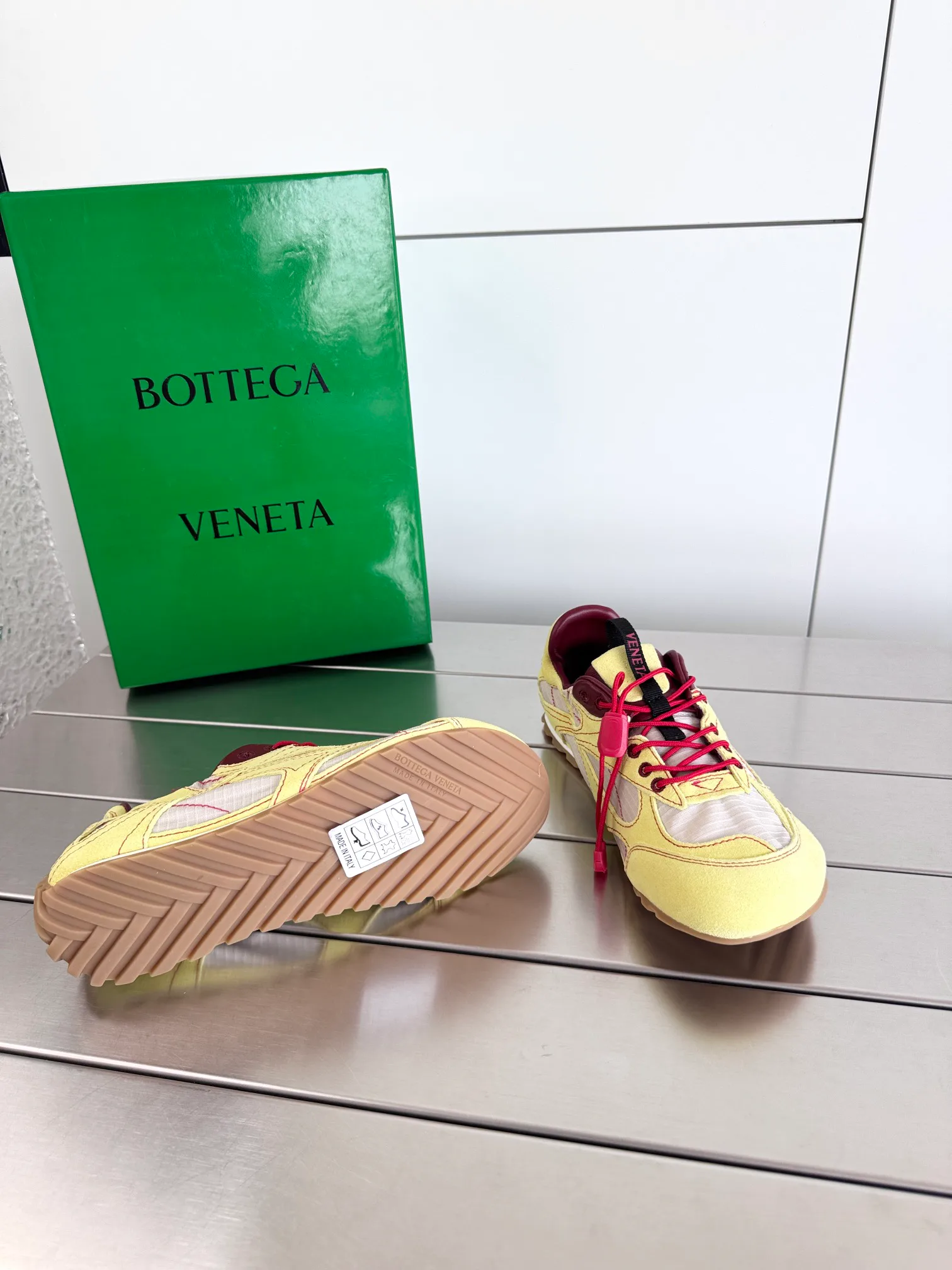 Кроссовки Женские Bottega Veneta 11911490