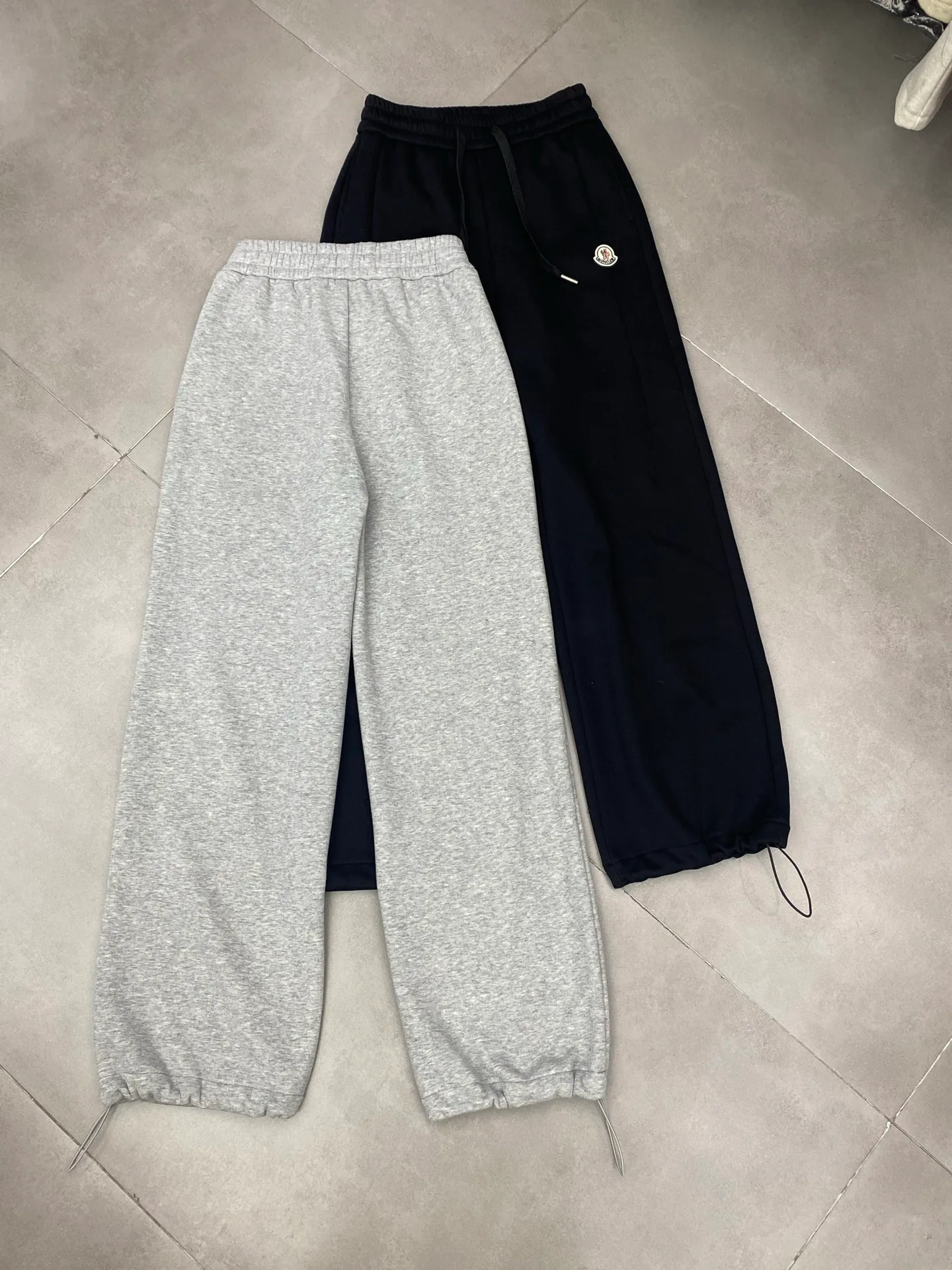 Брюки Женские Moncler 365330