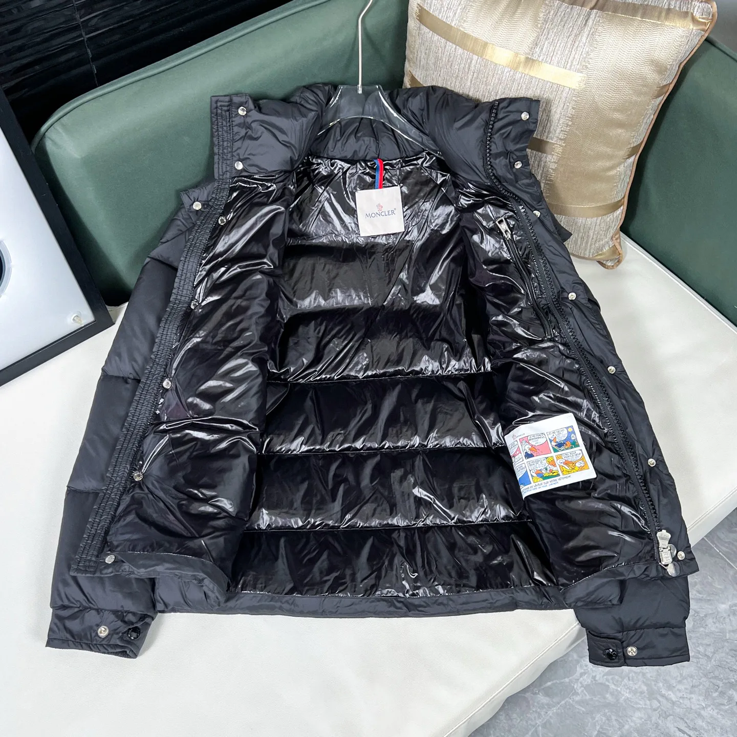 Куртки И Пуховики Женские Moncler 19777217
