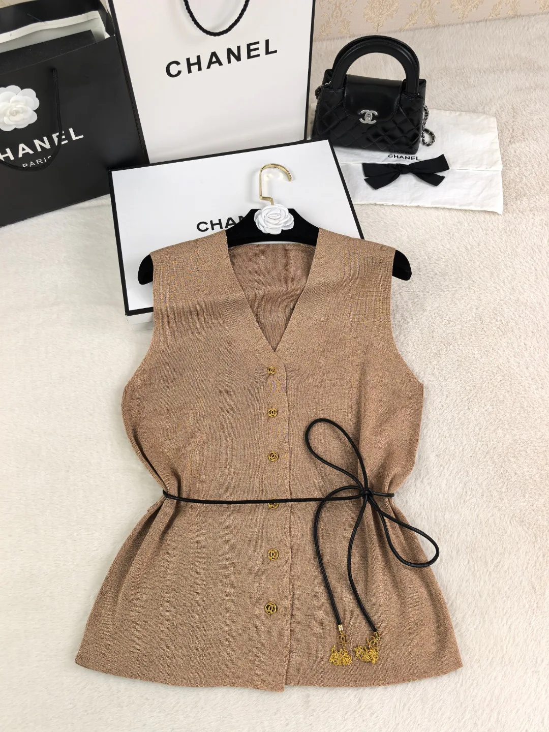 Жилеты Женские Chanel 18137932