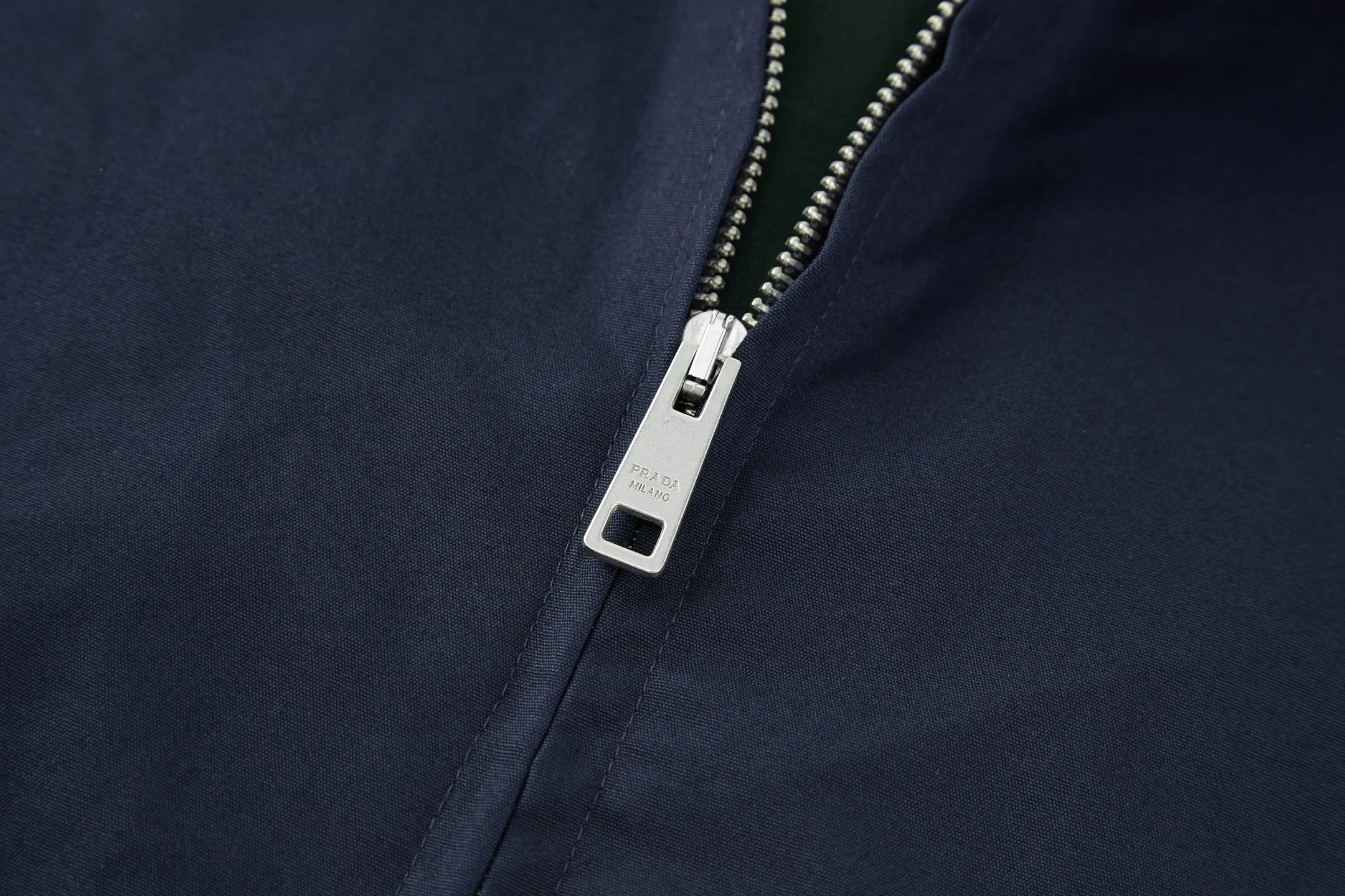 Куртки И Пуховики Женские Prada 790039