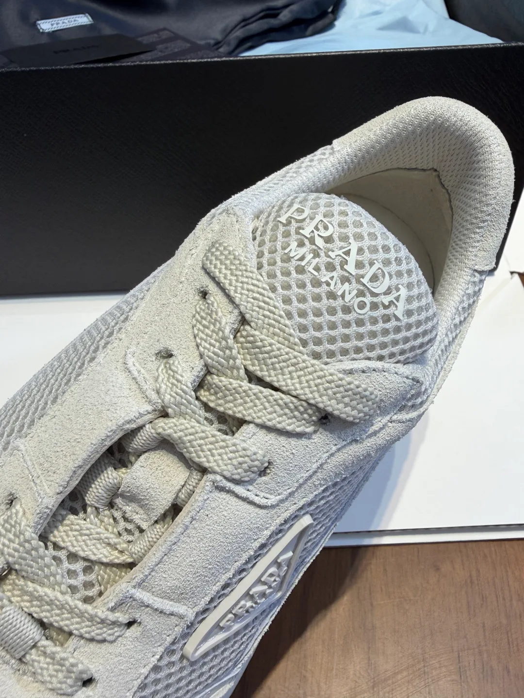 Кроссовки Женские Prada 18750281