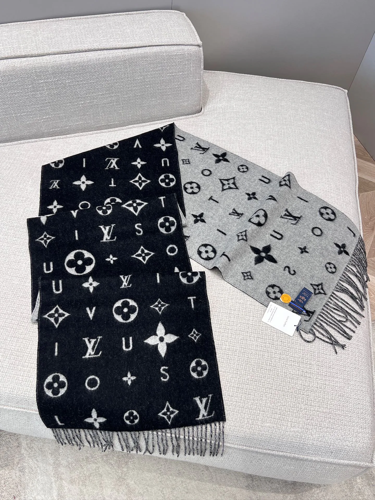 Шарфы Louis Vuitton 11613588