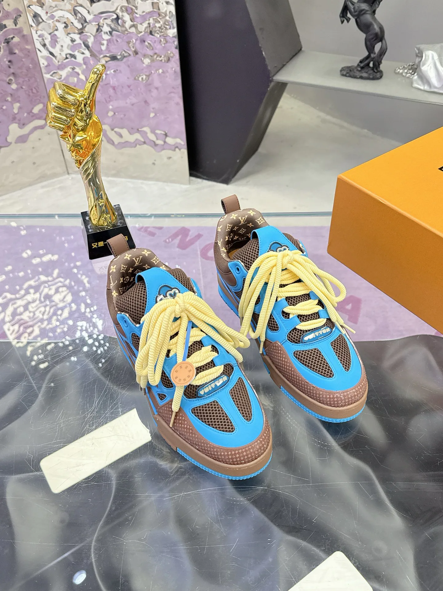 Кроссовки Женские Louis Vuitton 1874709