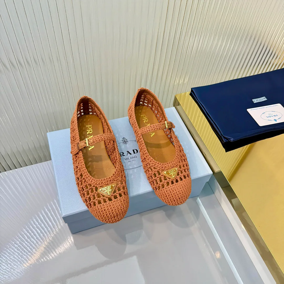 Балетки Женские Prada 11386408