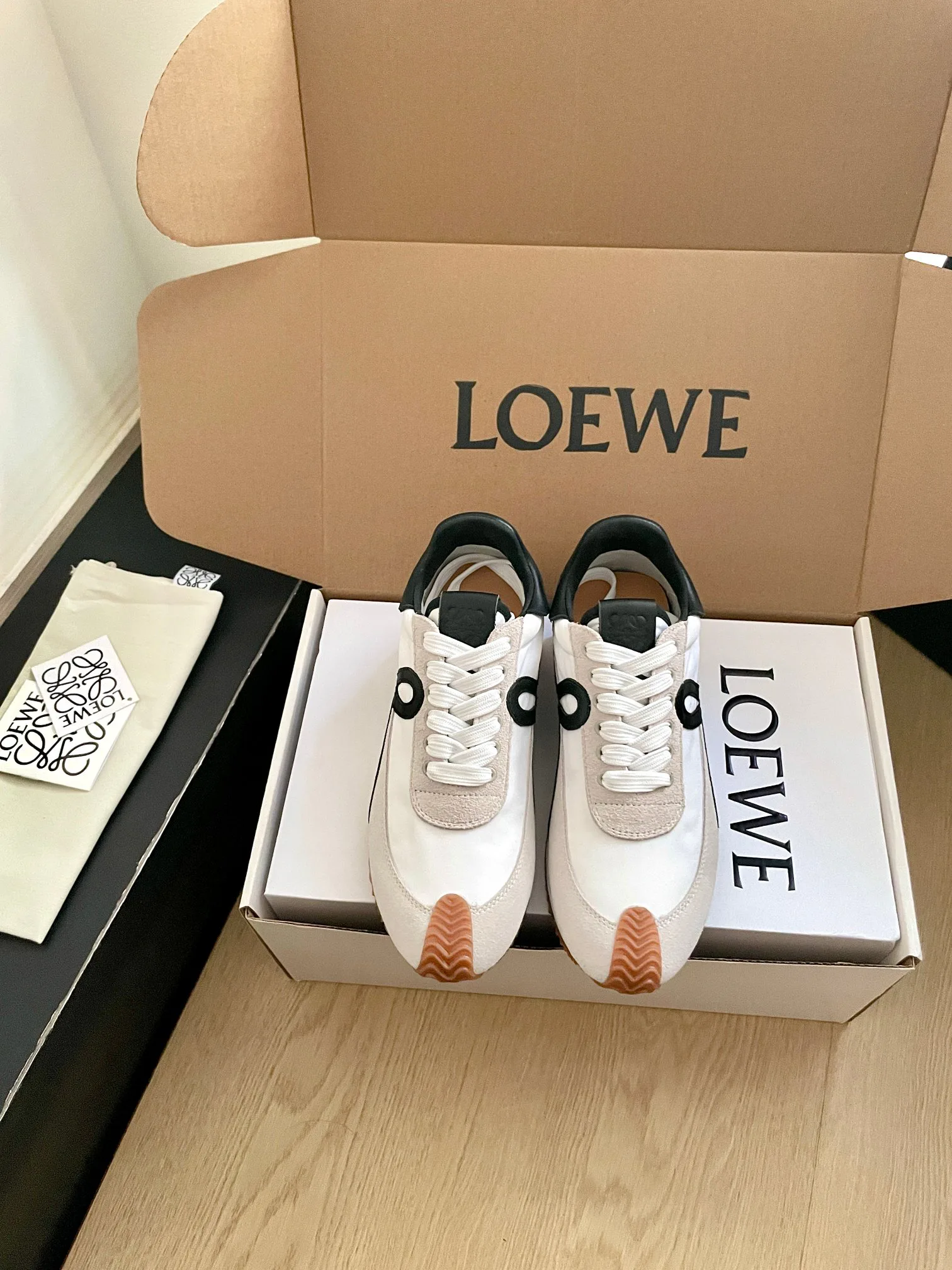 Кроссовки Женские Loewe 10822574