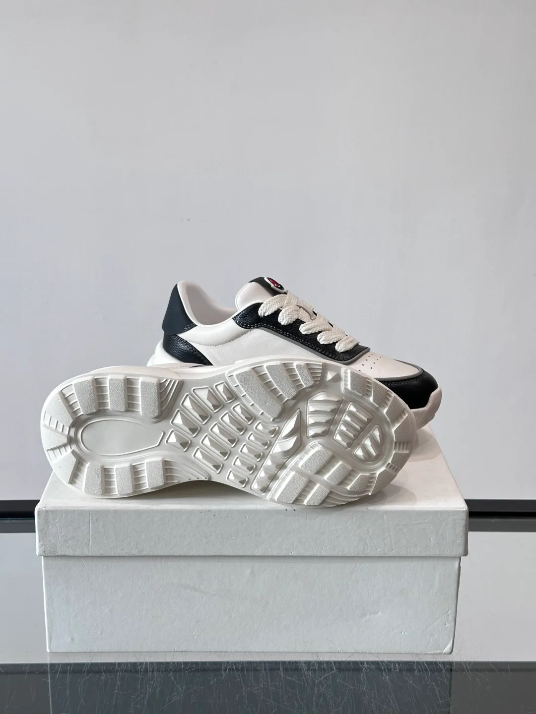 Кроссовки Женские Moncler 17498039