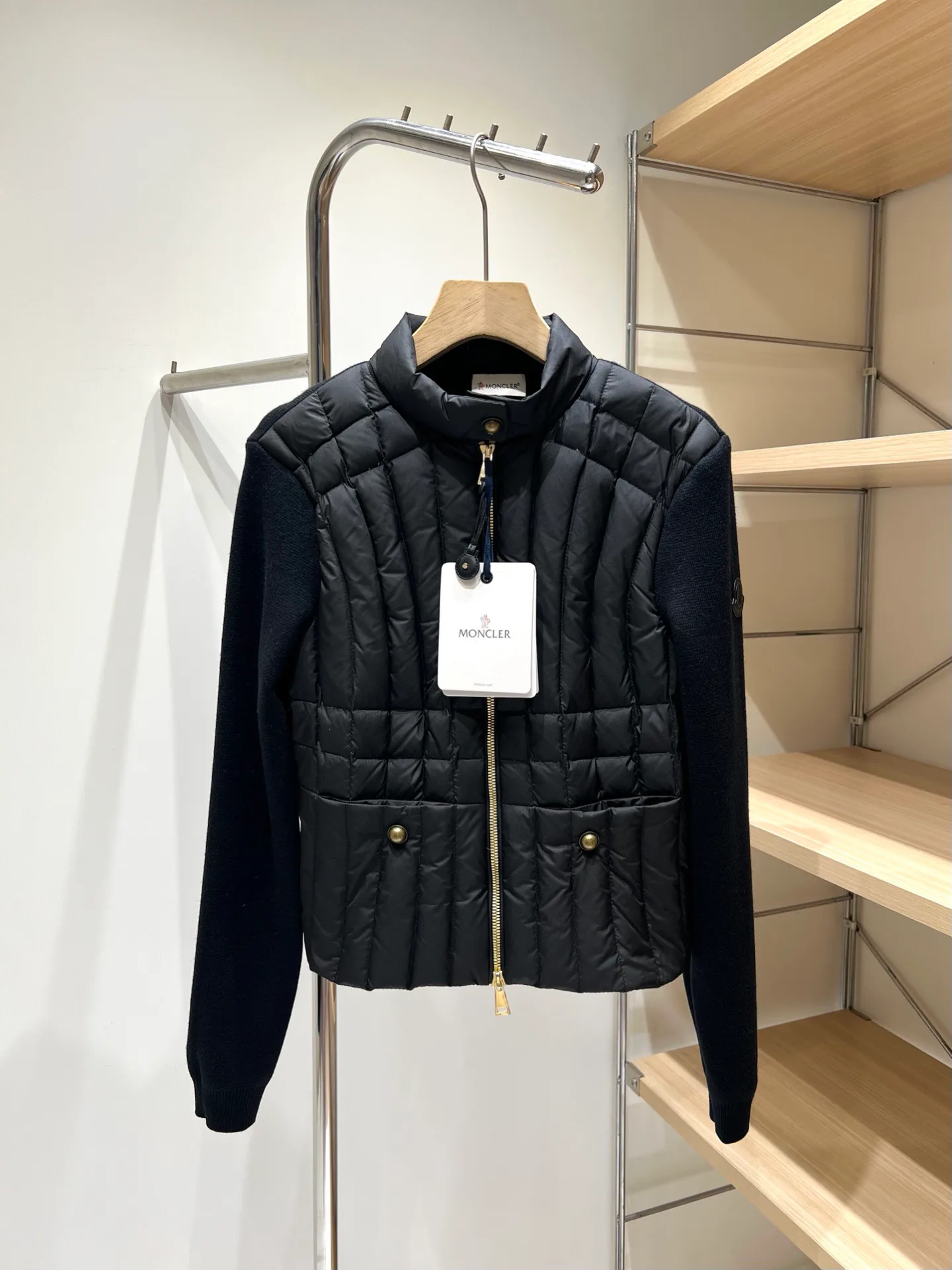 Куртки И Пуховики Женские Moncler 18174917