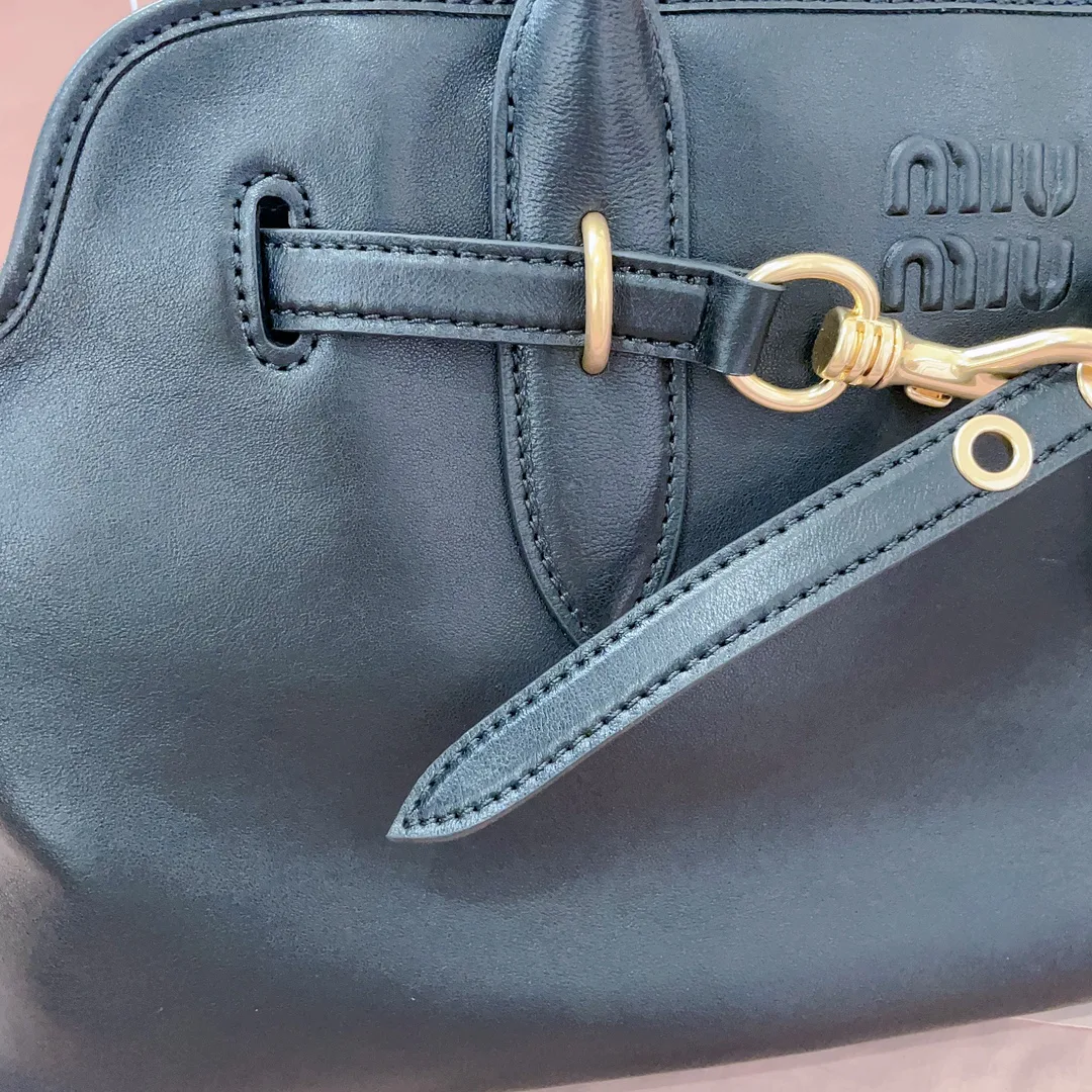 Классические Сумки Женские Miu Miu 18004738