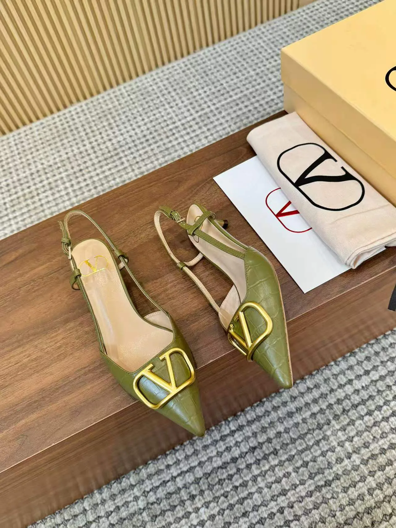 Босоножки Женские Valentino 12156373