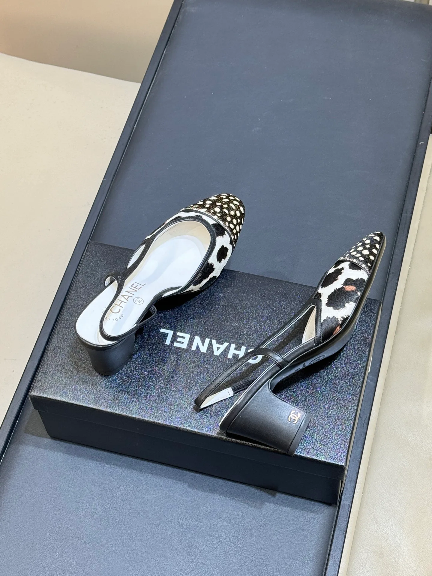 Босоножки Женские Chanel 17490880