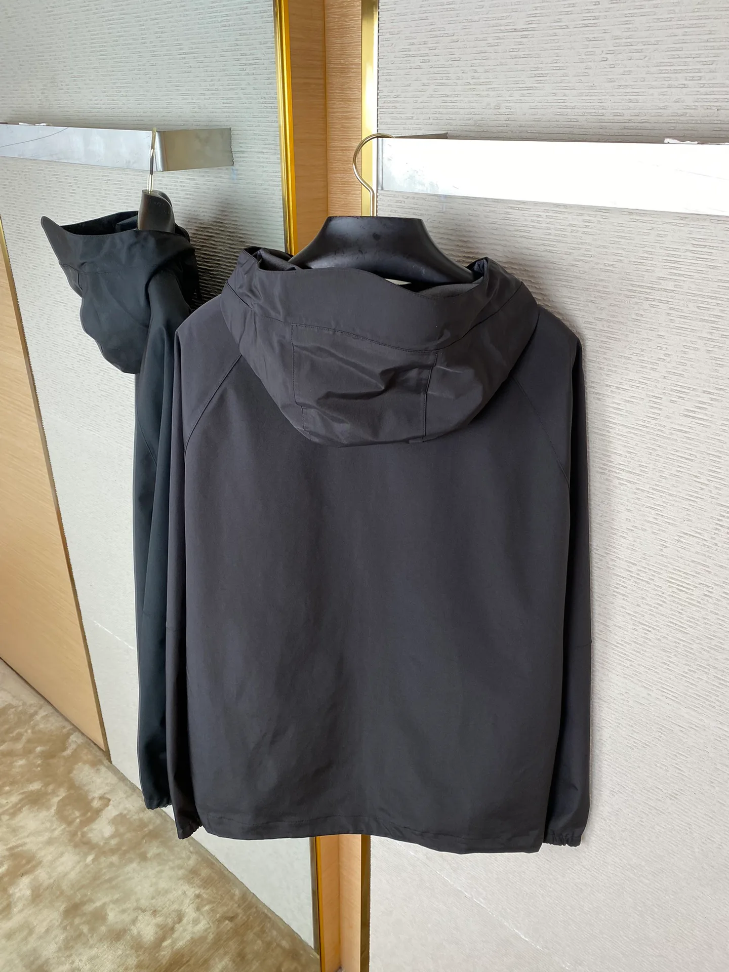 Куртки И Пуховики Женские Givenchy 34243