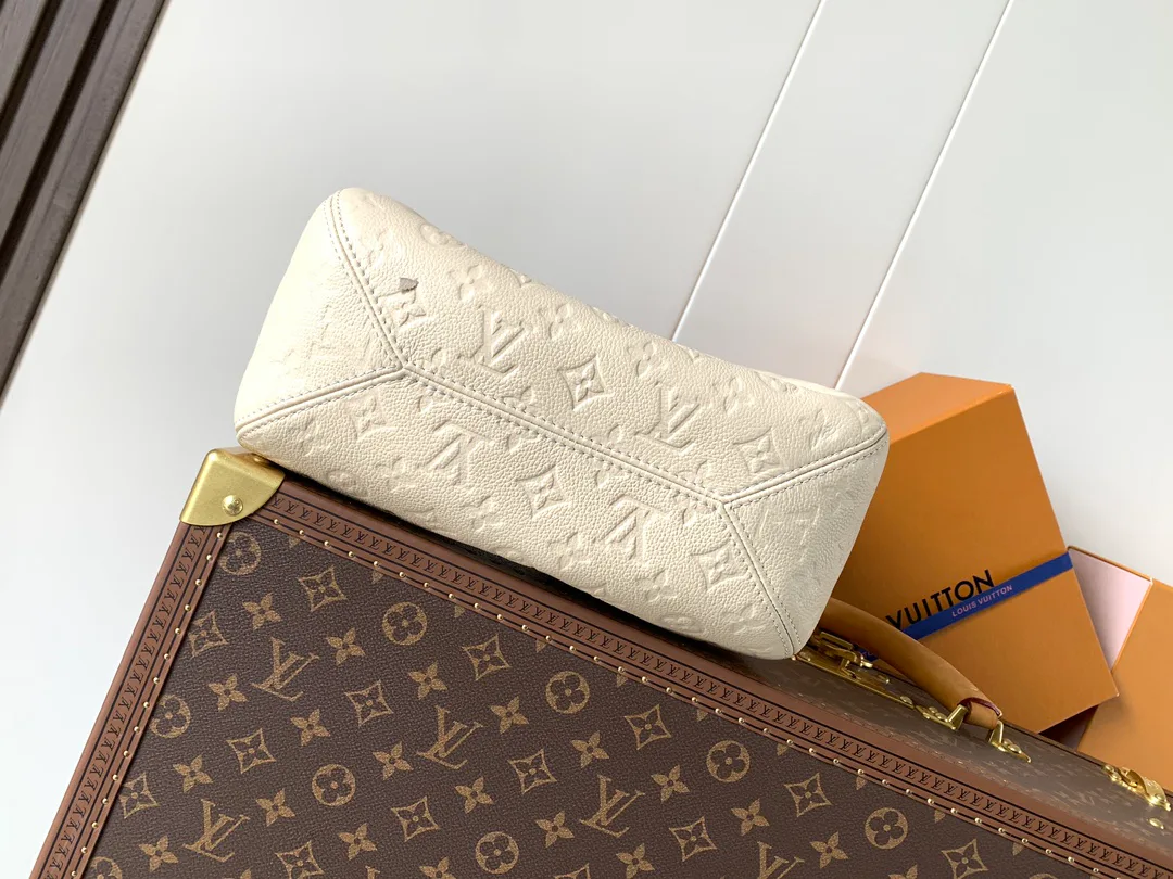Классические Сумки Женские Louis Vuitton 11872297