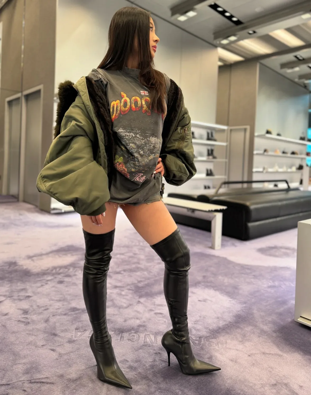 Футболки Женские Balenciaga 2532