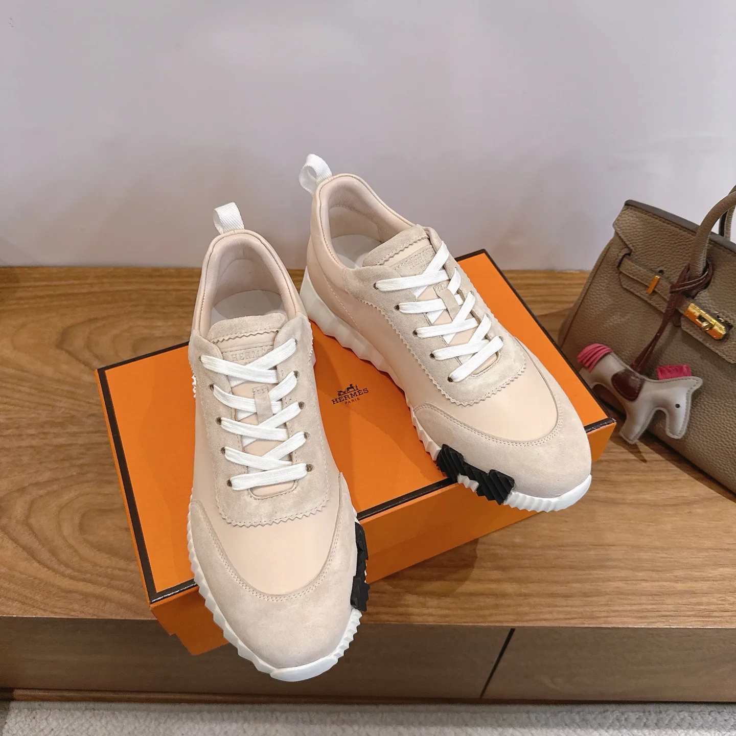 Кроссовки Женские Hermes 9915004