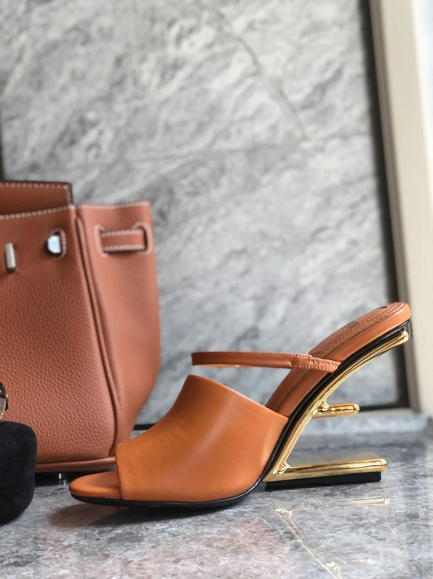 Босоножки Женские Fendi 10491