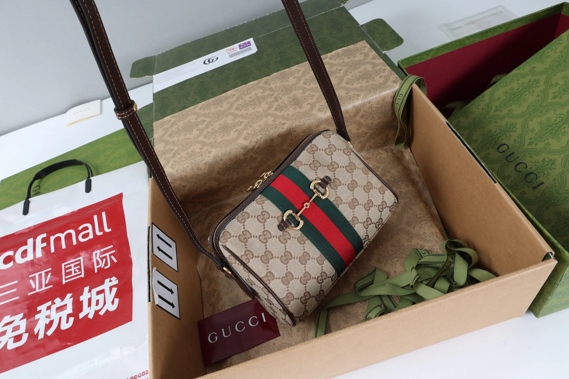 Классические Сумки Женские Gucci 18004846