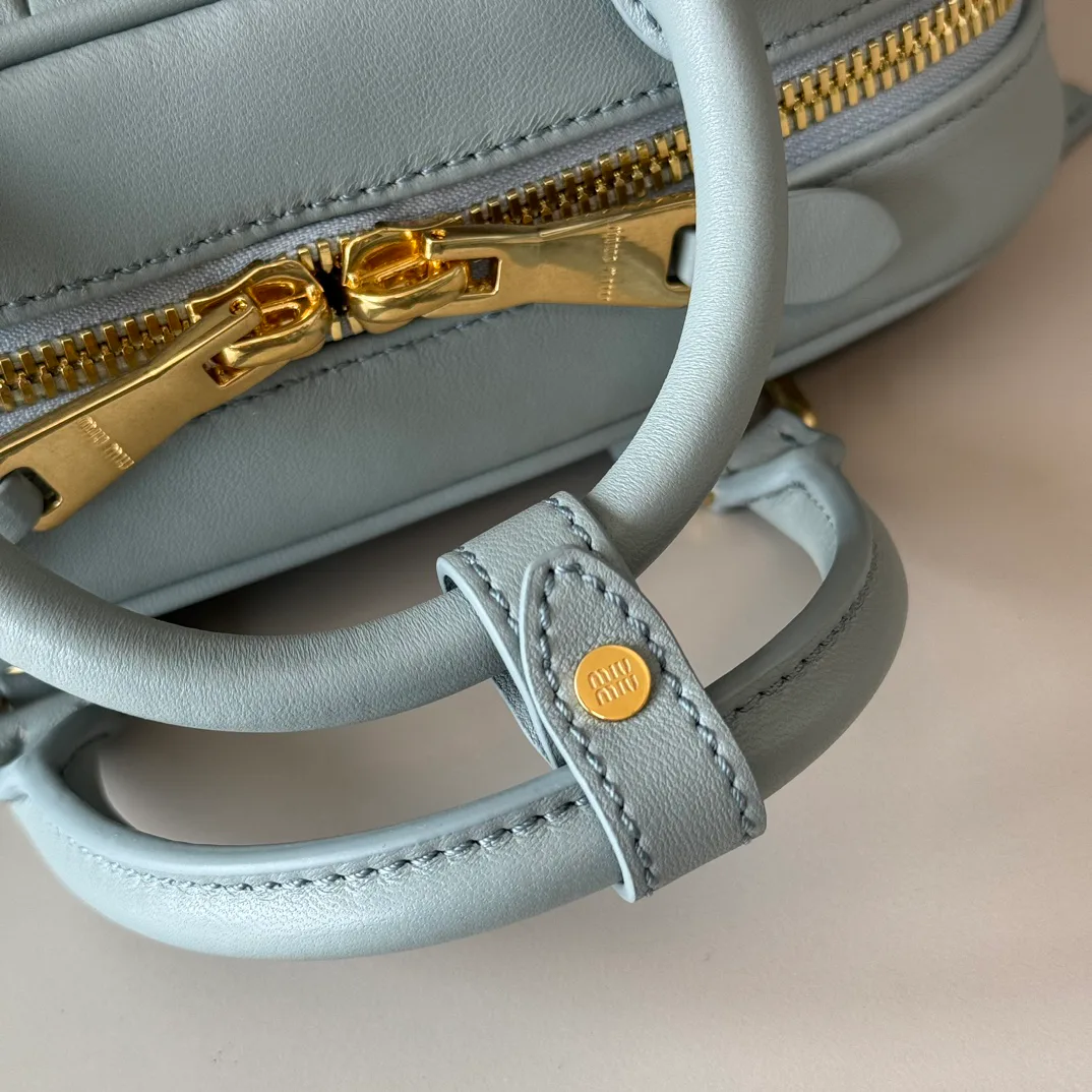 Классические Сумки Женские Miu Miu 11727913
