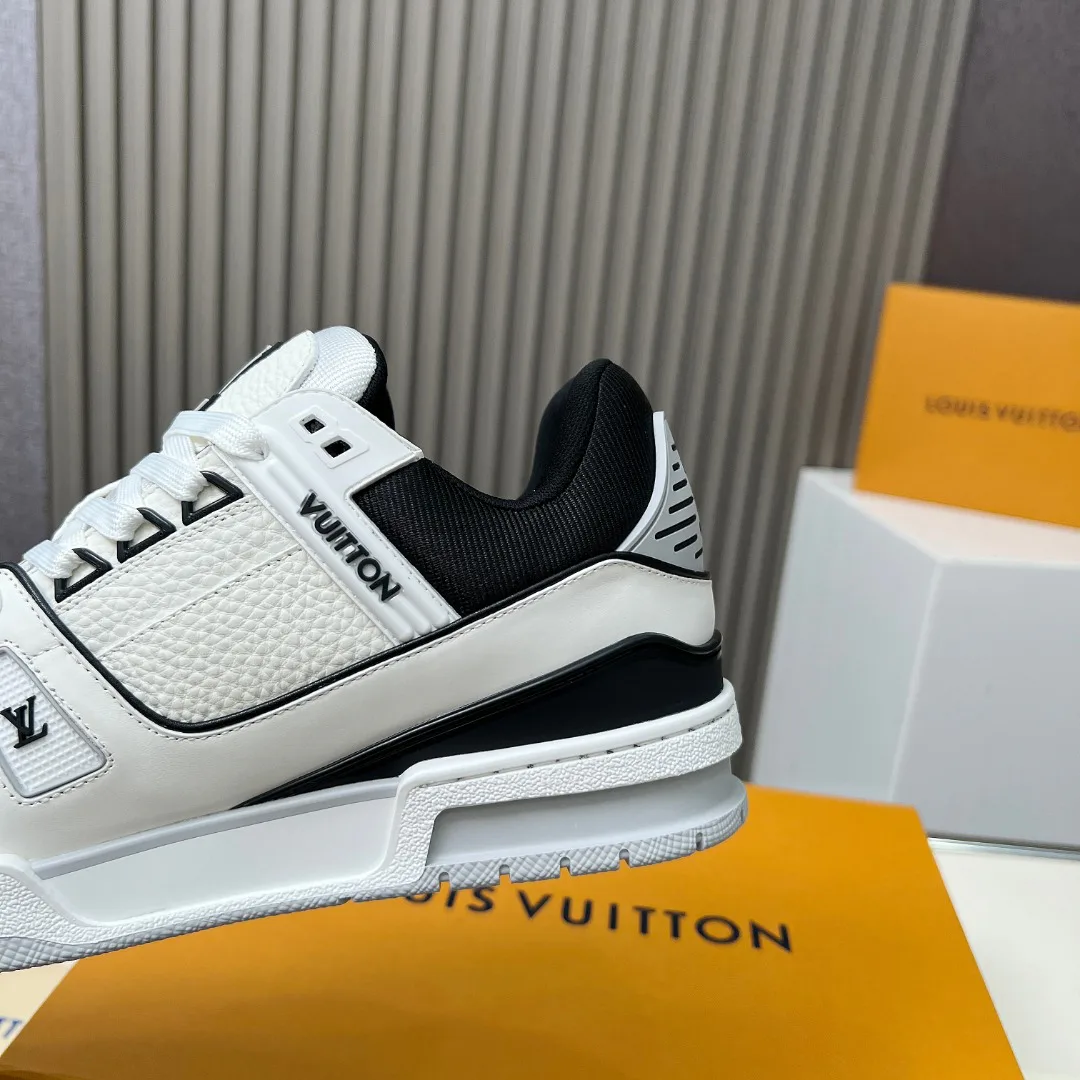 Кроссовки Женские Louis Vuitton 1124258