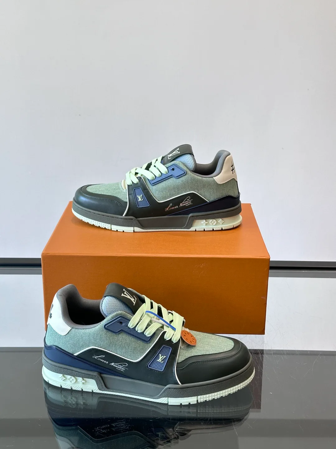 Кроссовки Женские Louis Vuitton 550807