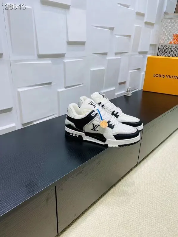 Кроссовки Женские Louis Vuitton 1894824