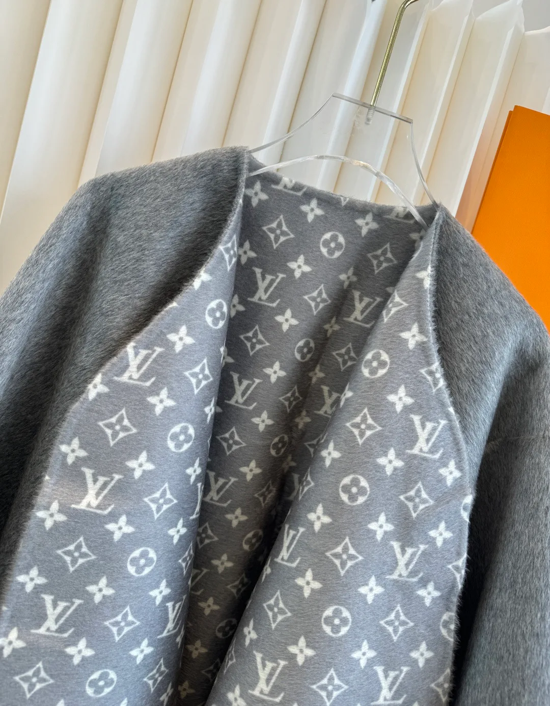 Пальто Женские Louis Vuitton 20053420