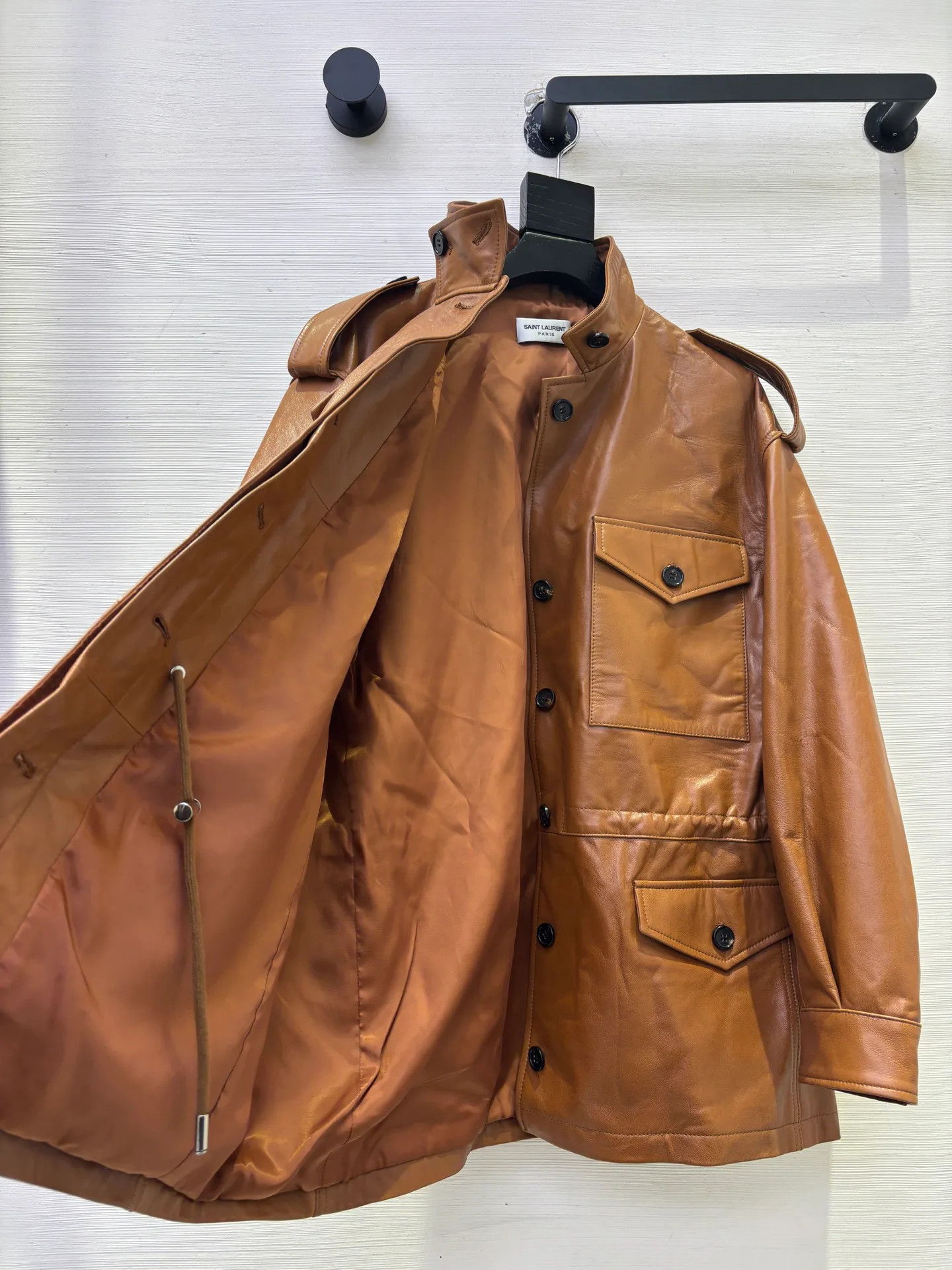 Кожаные Куртки И Дублёнки Женские Saint Laurent 16983659