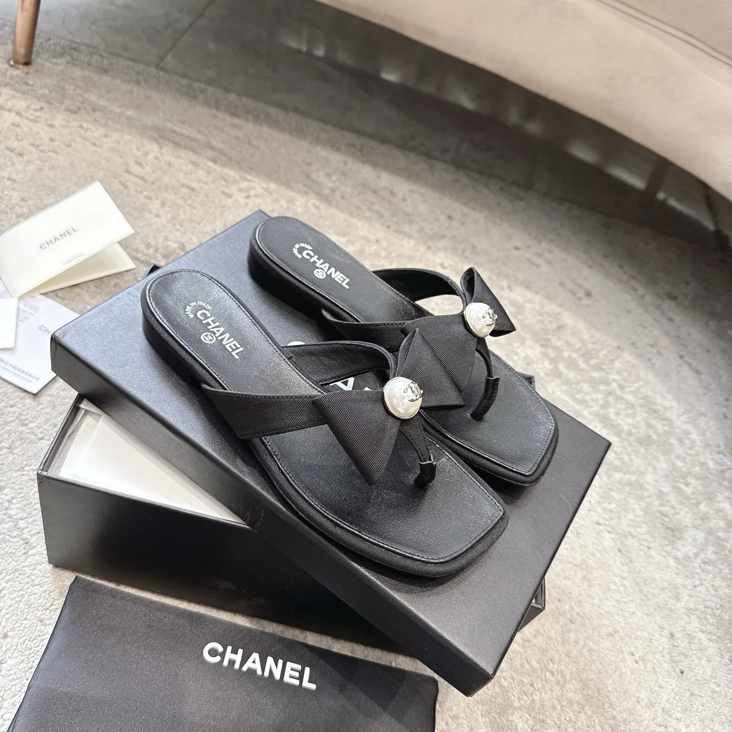 Шлепанцы Женские Chanel 17572292