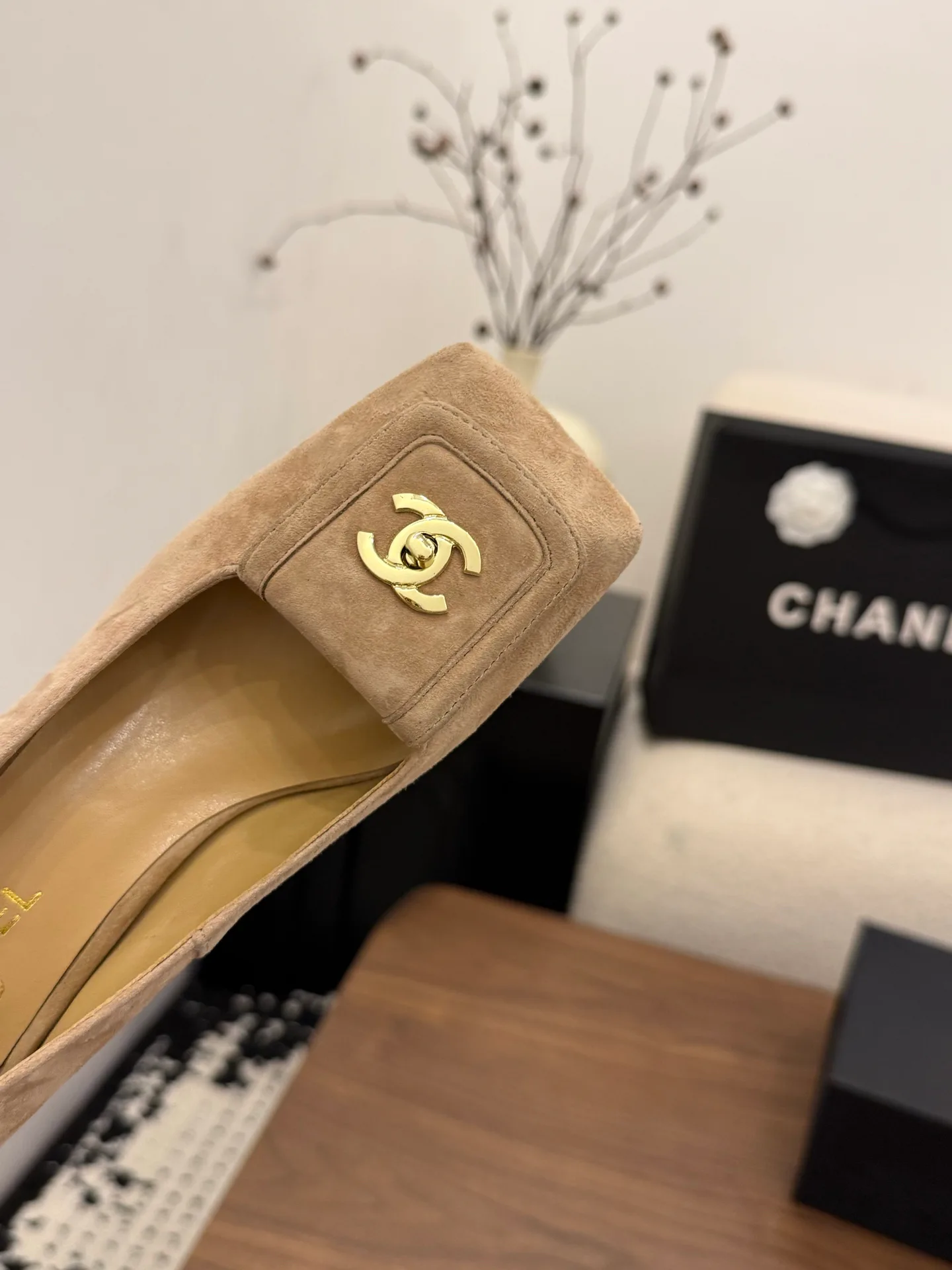 Туфли Женские Chanel 19080190