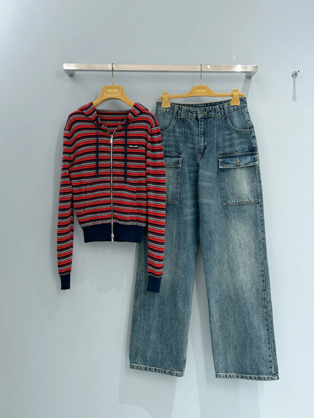 Джинсы Женские Miu Miu 10433258