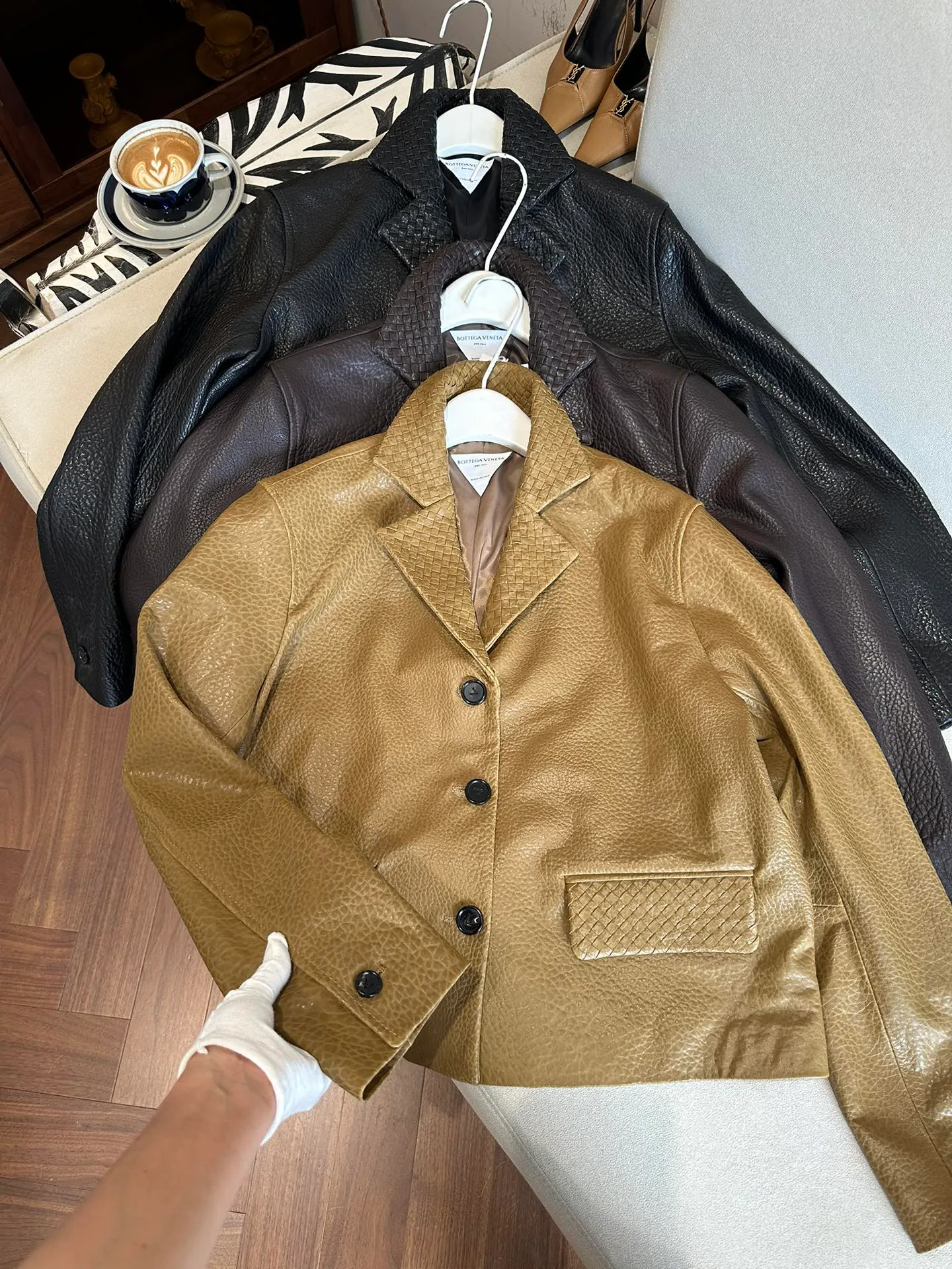 Кожаные Куртки И Дублёнки Женские Bottega Veneta 5279967